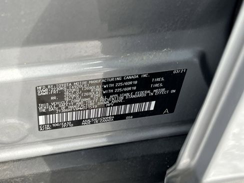 Used 2021 Toyota RAV4 XLE Premium image 32