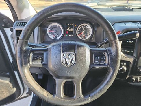 Used 2013 RAM 2500 Tradesman w/ Chrome Appearance Group image 14