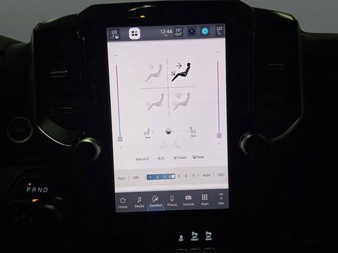 New 2026 RAM 1500 4x4 Crew Cab image 18