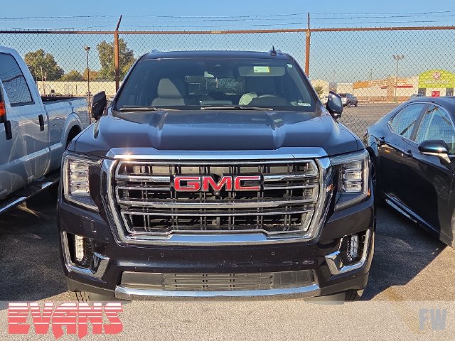 Used 2023 GMC Yukon SLT w/ SLT Premium Package AWD/4WD image 2