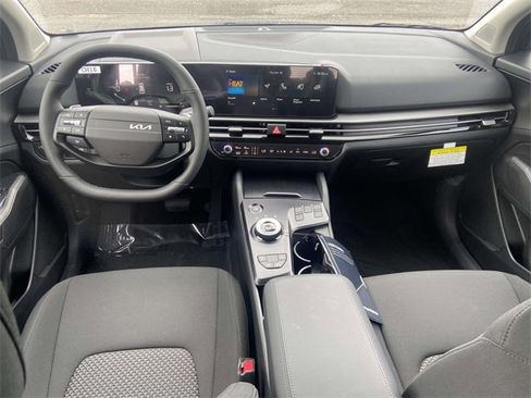 New 2026 Kia Sportage LX image 10