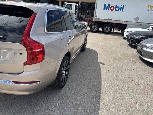 Used 2025 Volvo XC90 B5 Plus w/ Protection Package Premier AWD/4WD image 7