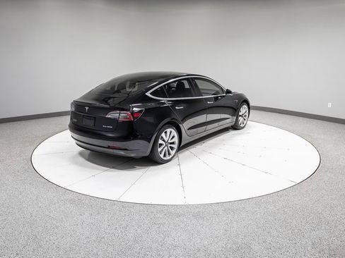 Used 2019 Tesla Model 3 Long Range image 25