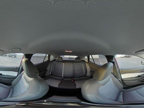 Used 2025 Chevrolet Trax LT image 40