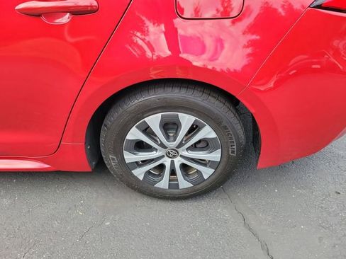 Used 2020 Toyota Corolla LE image 21