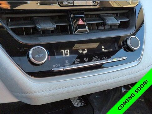 Certified 2025 Toyota Corolla SE w/ SE Premium Package image 14