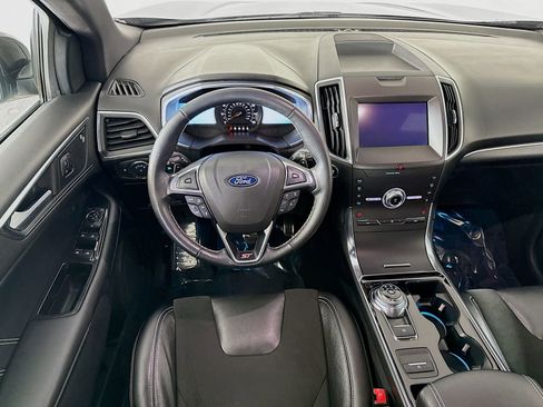 Used 2020 Ford Edge ST image 23