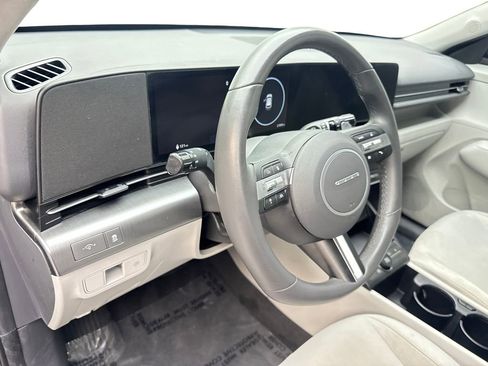 Used 2024 Hyundai Kona SEL FWD image 50