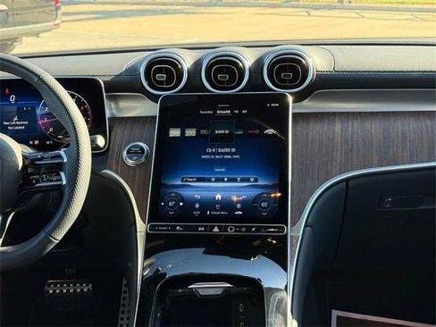 Certified 2025 Mercedes-Benz GLC 300 4MATIC image 15