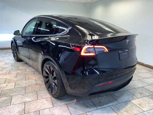 Used 2021 Tesla Model Y Performance AWD/4WD image 5