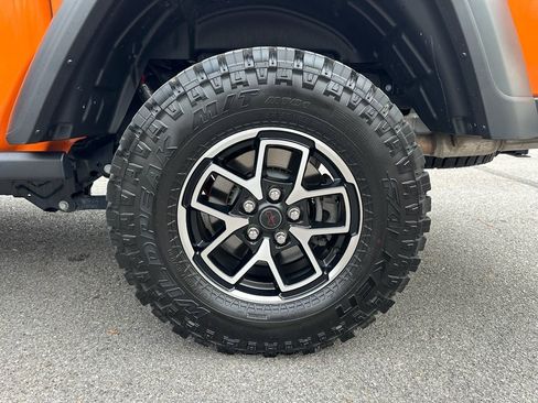 Used 2025 Jeep Gladiator Rubicon w/ Convenience Group image 33