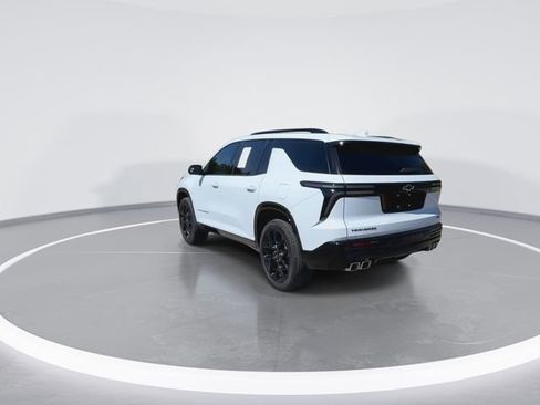 Used 2026 Chevrolet Traverse RS image 8