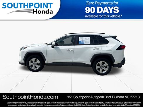 Used 2019 Toyota RAV4 XLE w/ Convenience Package FWD image 4