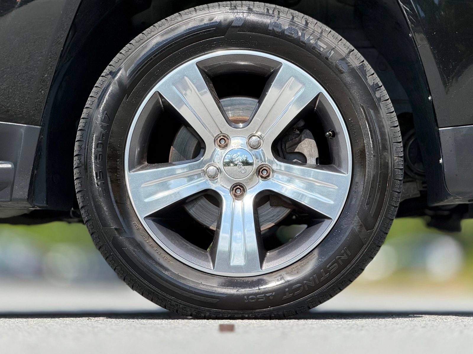 Used 2017 Jeep Compass High Altitude FWD image 19