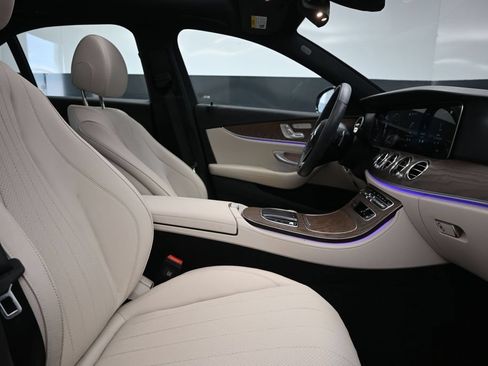 Used 2023 Mercedes-Benz E 350 Sedan image 25
