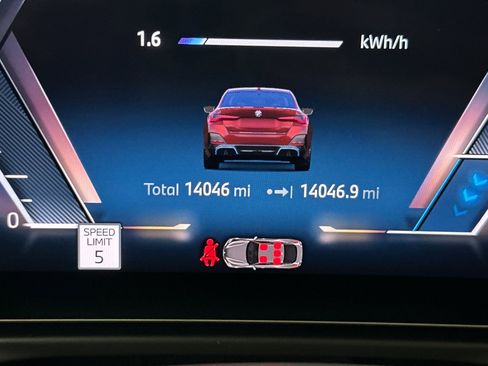 Certified 2024 BMW i4 eDrive35 w/ M Sport Package image 35