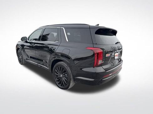 Used 2025 Hyundai Palisade Calligraphy image 3