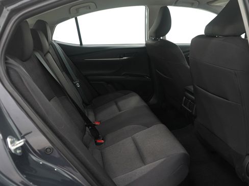 Used 2025 Toyota Camry LE image 11