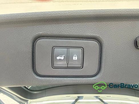 Used 2022 Nissan Pathfinder Platinum w/ Cargo Package AWD/4WD image 10