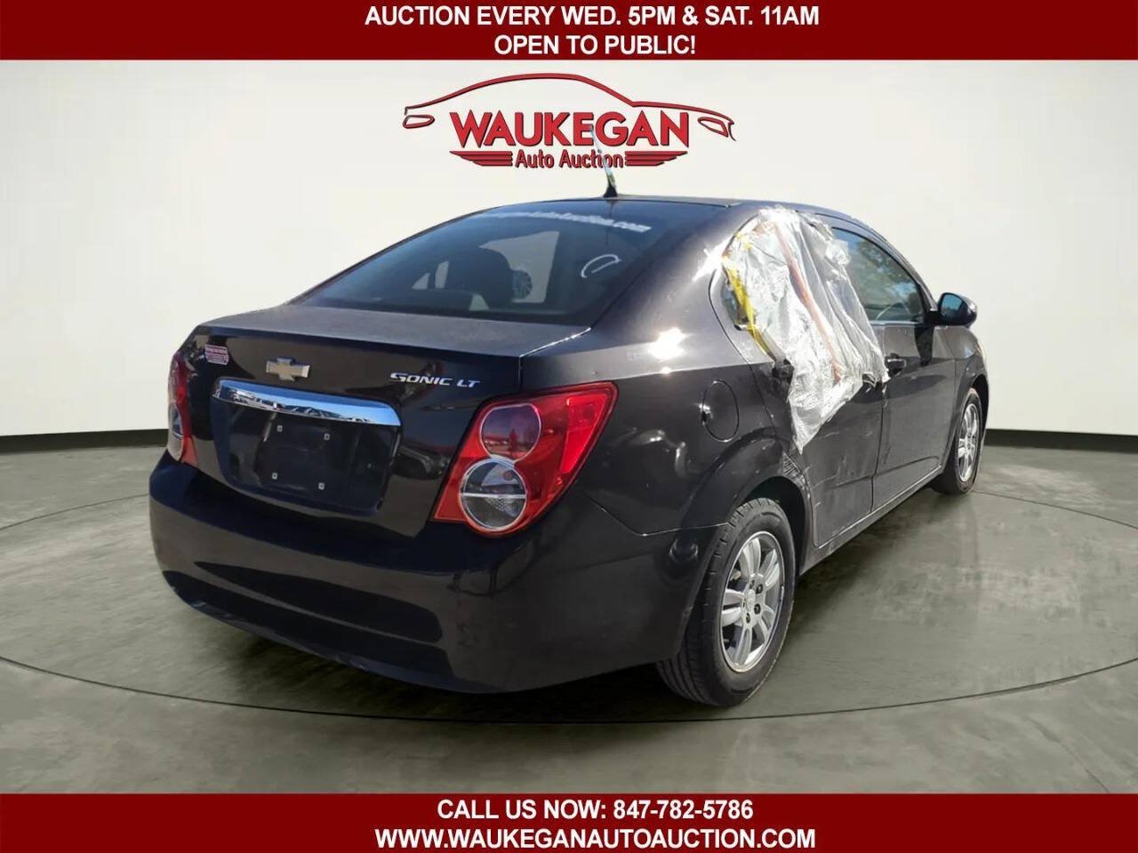 Used 2015 Chevrolet Sonic LT FWD image 3