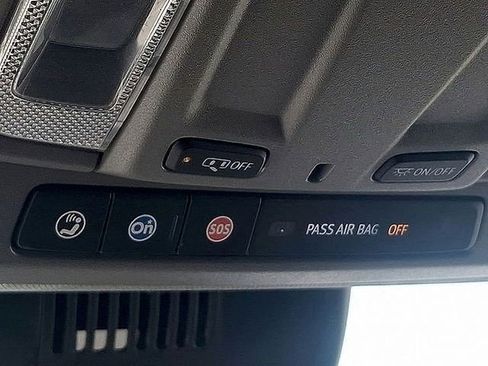 Certified 2024 Chevrolet Silverado 2500 LTZ image 25