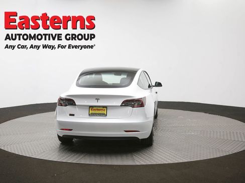 Used 2023 Tesla Model 3 Standard Range image 36