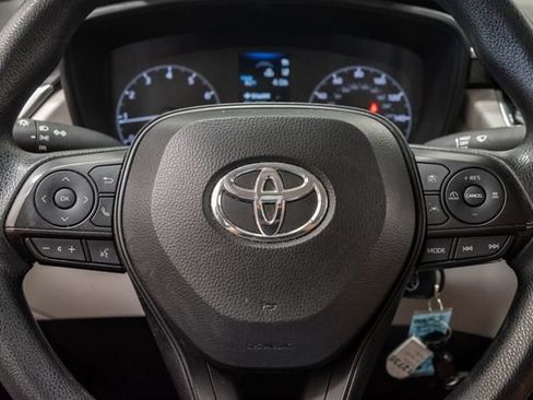 Used 2024 Toyota Corolla Cross L FWD image 12