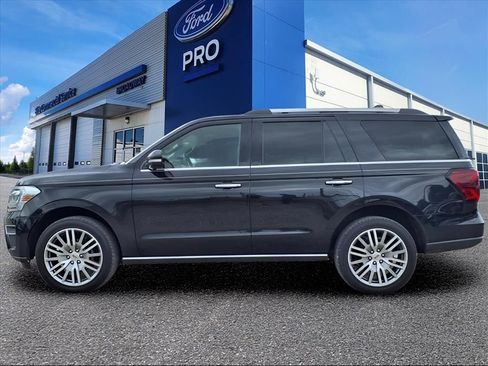 Used 2024 Ford Expedition Limited image 20