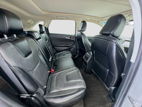Used 2020 Ford Edge Titanium w/ Equipment Group 301A image 20