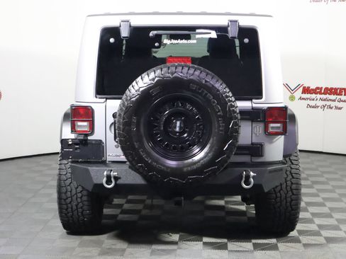 Used 2014 Jeep Wrangler Unlimited Sahara w/ Max Tow Package AWD/4WD image 8