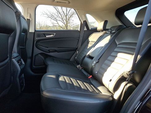 Used 2024 Ford Edge SEL image 10