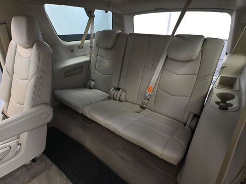 Used 2020 Cadillac Escalade ESV Premium Luxury image 46