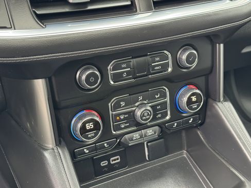 Used 2023 Chevrolet Tahoe Z71 w/ Z71 Off-Road Package image 29