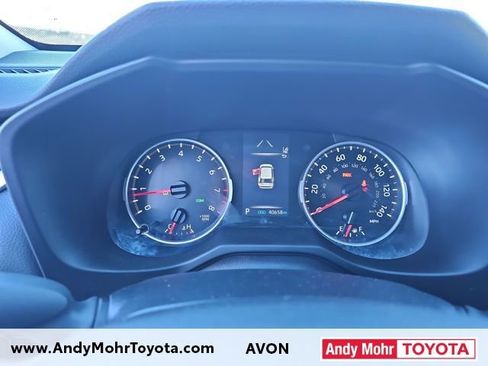 Used 2022 Toyota RAV4 XLE image 17