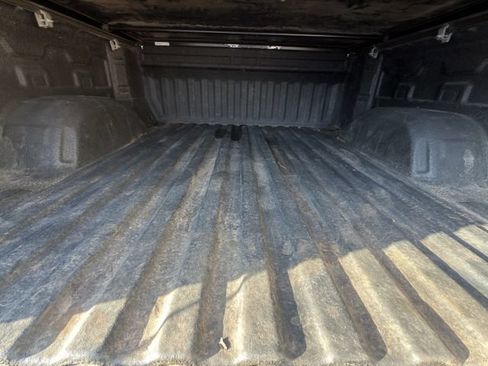 Used 2021 Chevrolet Silverado 1500 LT AWD/4WD image 14