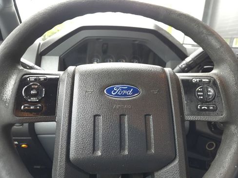 Used 2015 Ford F250 XL w/ Power Equipment Group RWD image 20