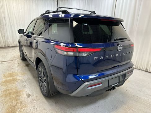 New 2026 Nissan Pathfinder SL AWD/4WD image 4