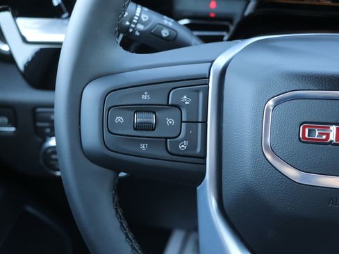 New 2026 GMC Sierra 1500 Elevation w/ LPO, Elevation Black Package image 18