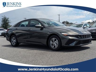 New 2026 Hyundai Elantra SE