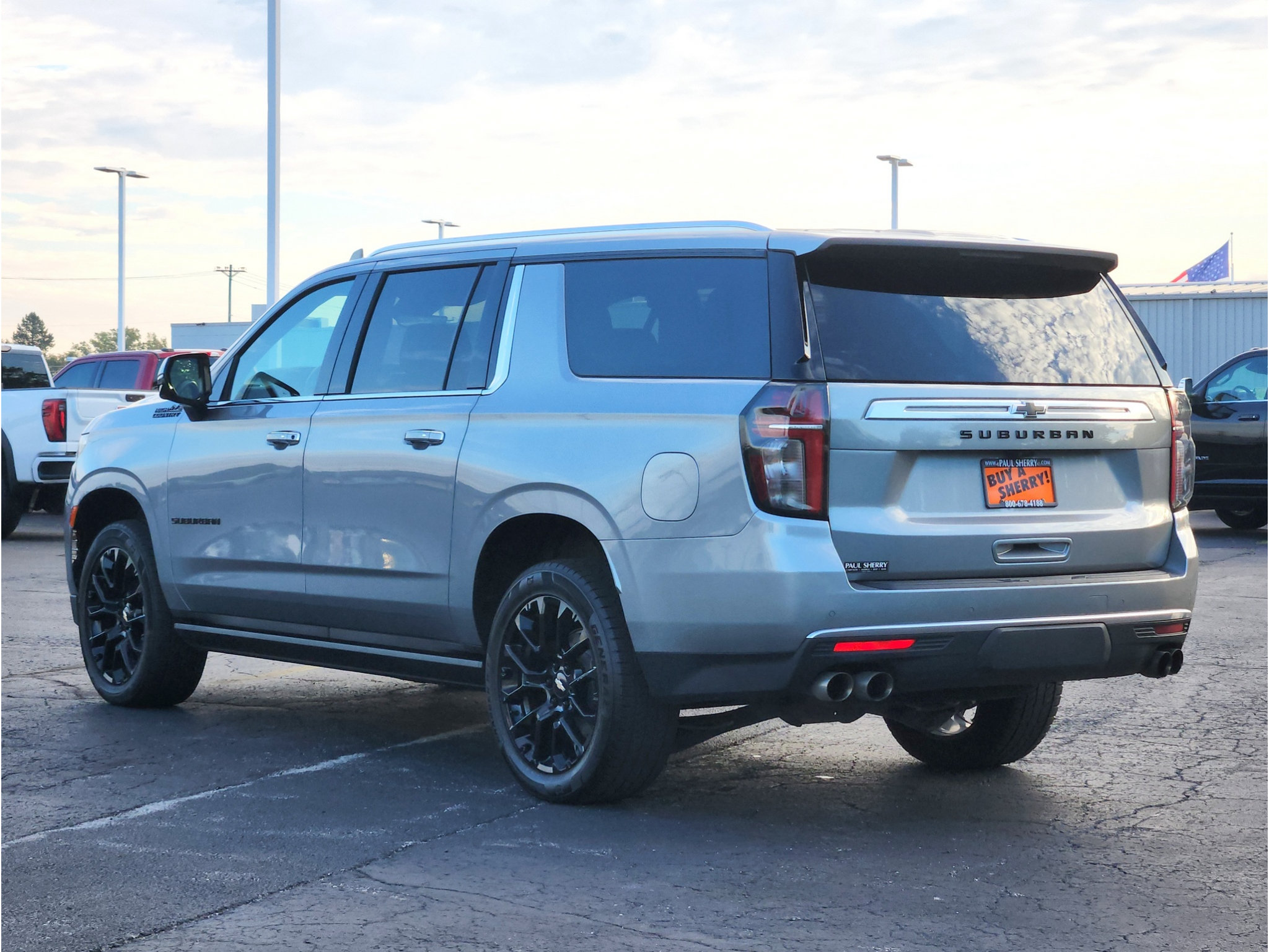Used 2024 Chevrolet Suburban High Country AWD/4WD image 12