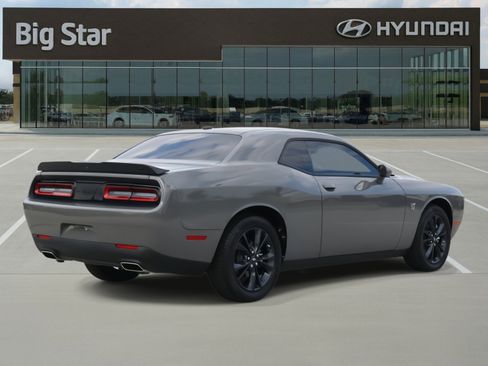 Used 2023 Dodge Challenger SXT w/ Blacktop Package image 4