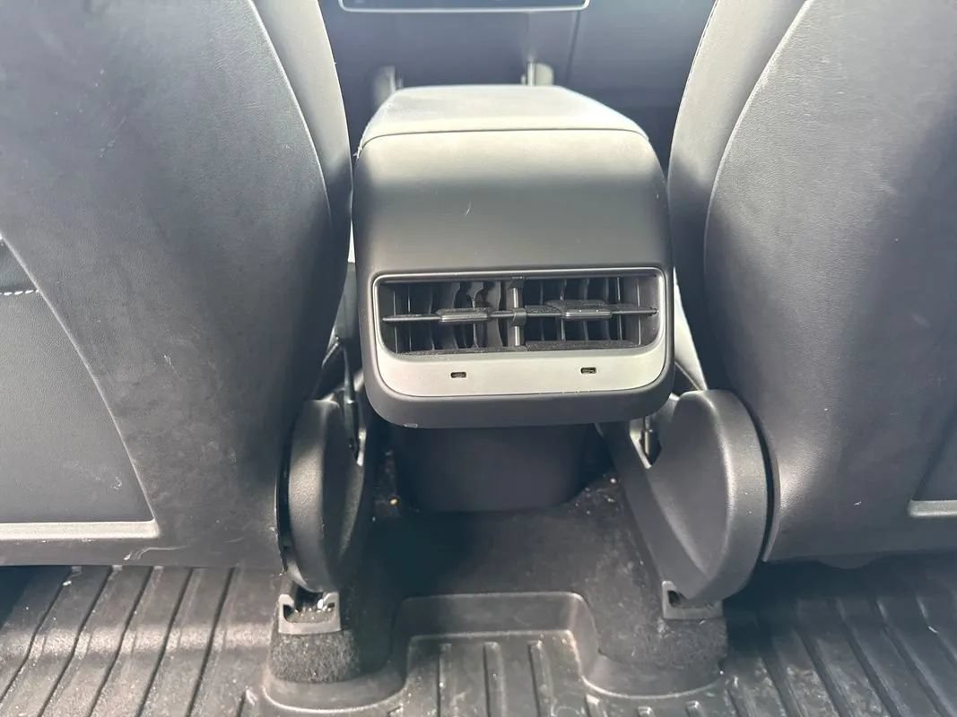 Used 2020 Tesla Model Y Long Range AWD/4WD image 47
