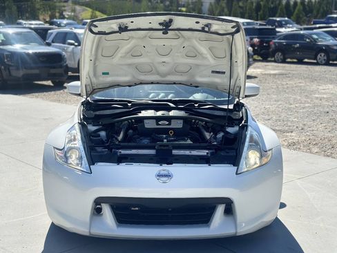 Used 2012 Nissan 370Z Coupe w/ Sport Pkg RWD image 11