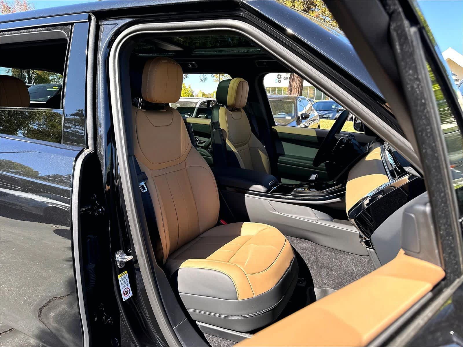 New 2026 Land Rover Range Rover Sport Dynamic SE AWD/4WD image 31
