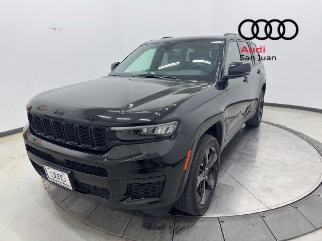 Used 2024 Jeep Grand Cherokee L Altitude AWD/4WD image 3
