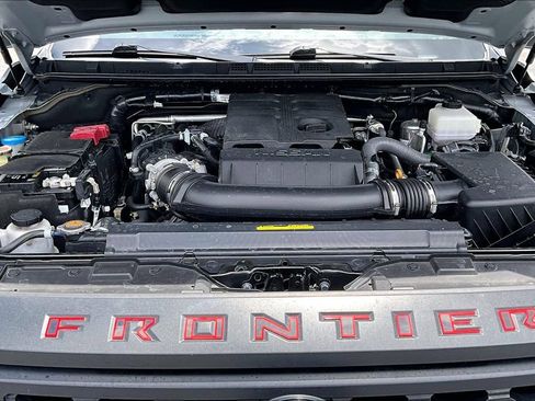 Used 2024 Nissan Frontier PRO-4X w/ Technology Package AWD/4WD image 28