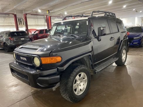 Used 2007 Toyota FJ Cruiser 4WD image 7