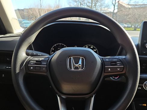 Used 2024 Honda CR-V EX image 19