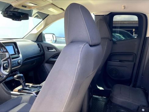 Used 2016 GMC Canyon SLE RWD image 12