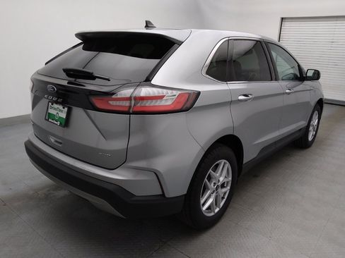 Used 2024 Ford Edge SEL image 9